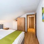 Frechhof * 斯拉德明